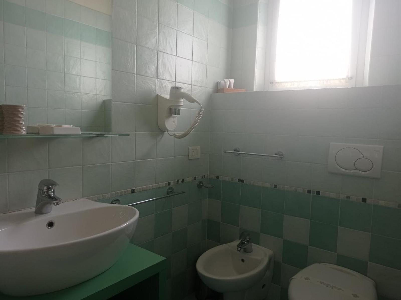 רימיני Residence Belmare מראה חיצוני תמונה
